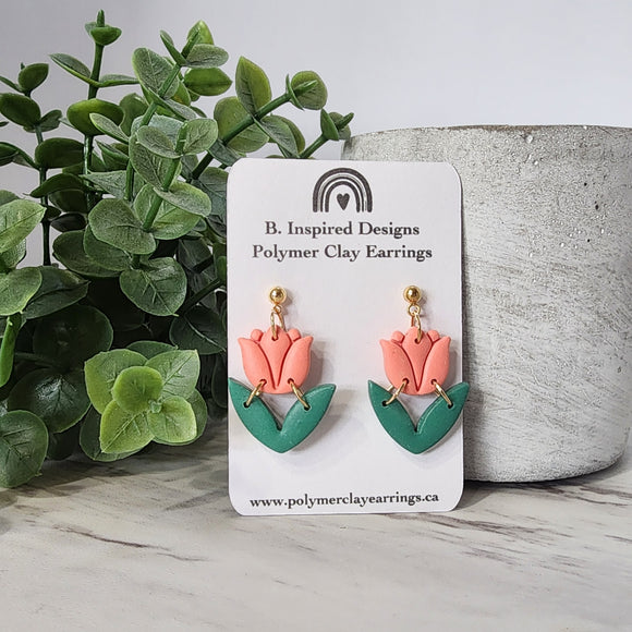 Tulip Earrings in Peach